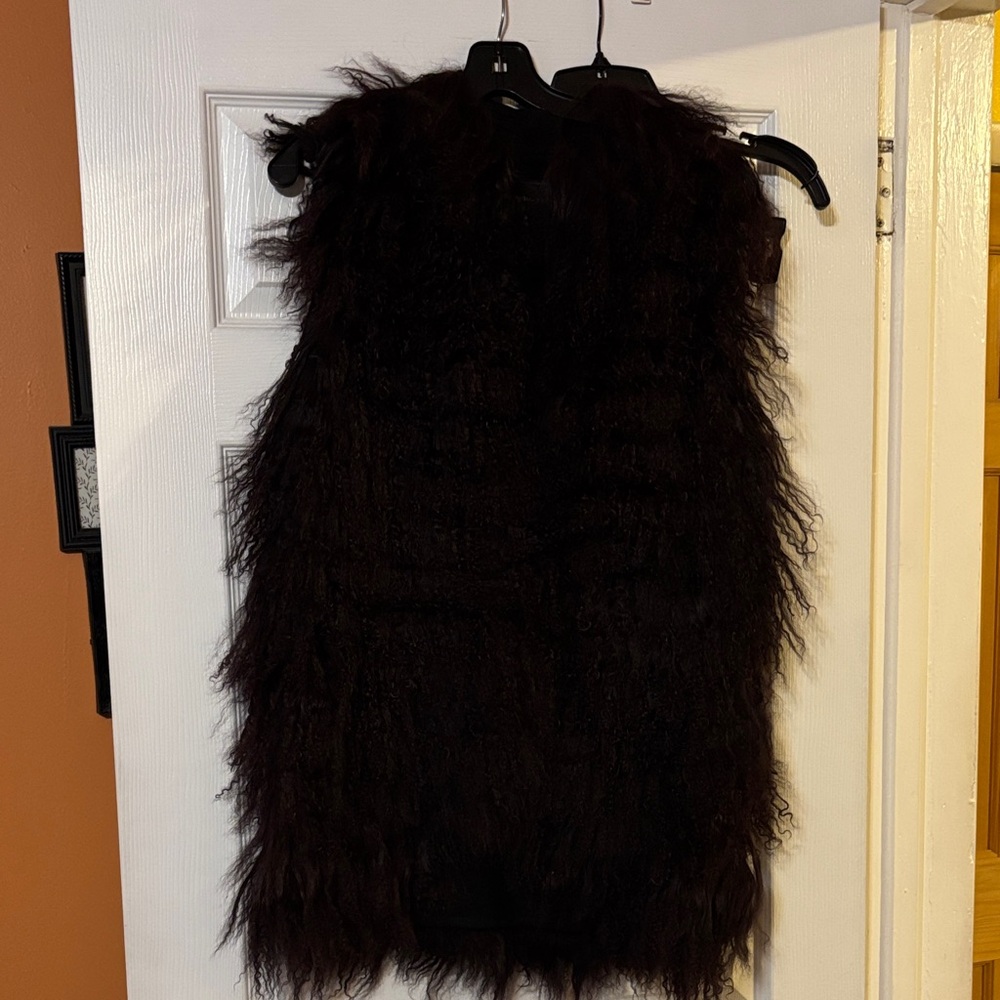 BCBGMAXARIA Real Fur Vest in rich color Wine🍷
